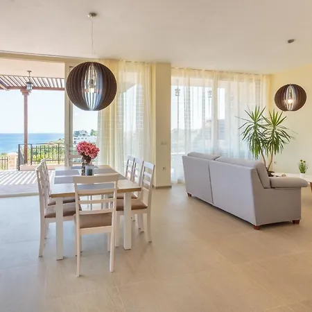Coral Luxury Вилла