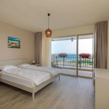 Coral Luxury *