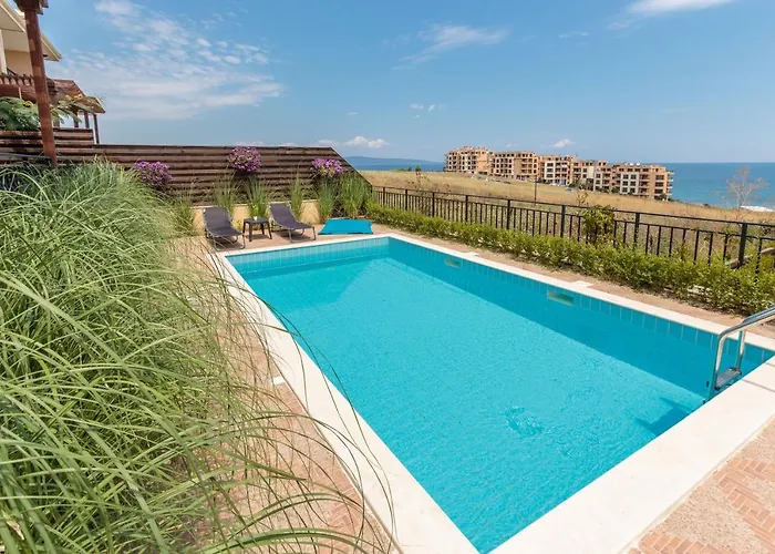 Coral Luxury