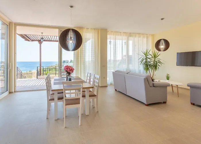 Coral Luxury Villa