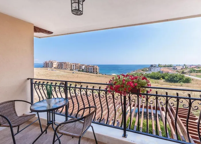 Coral Luxury * Lozenec