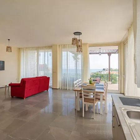 Coral Luxury Lozenets