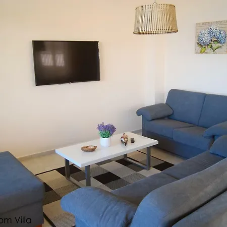 Coral Luxury Lozenets